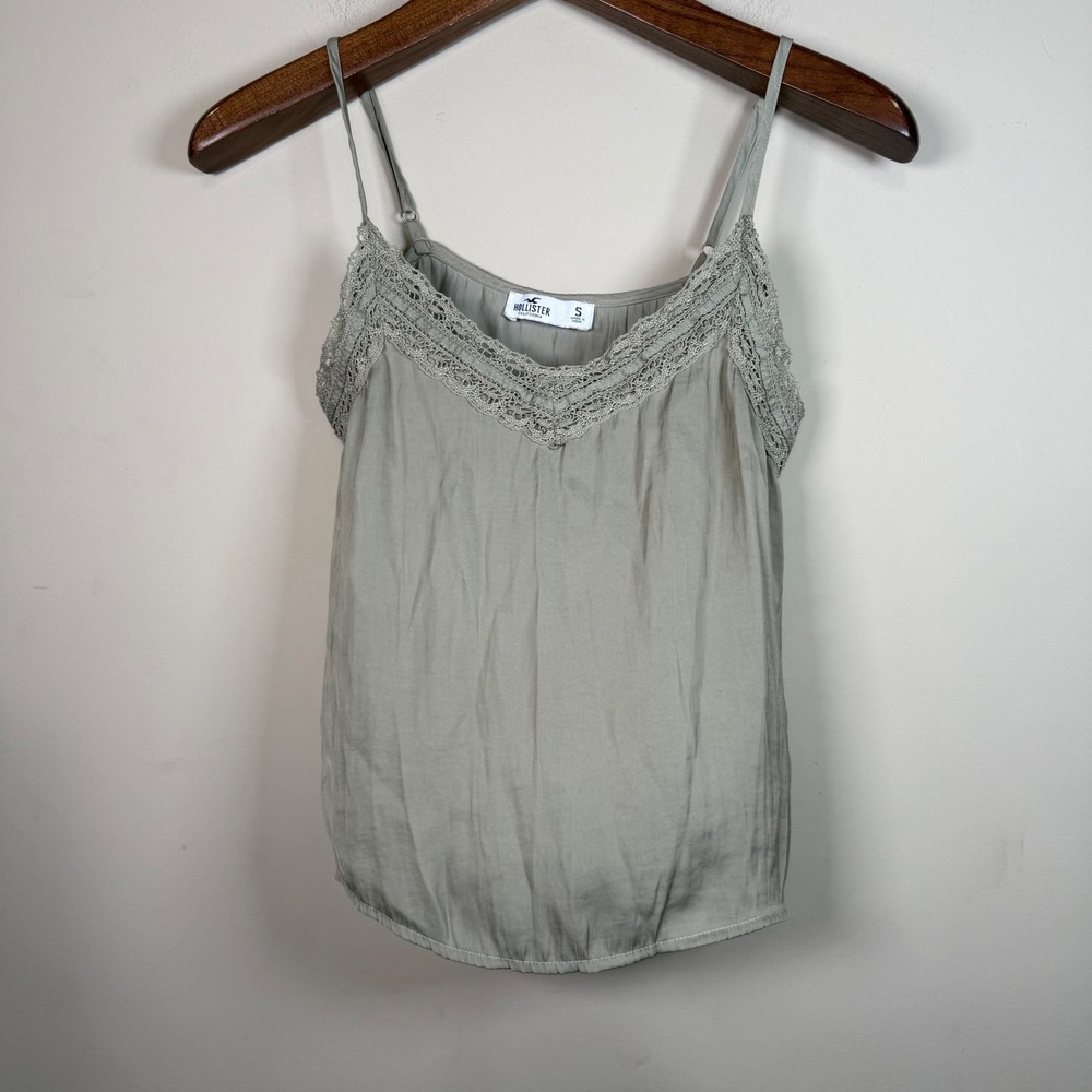 Hollister Sage Green Lace Trim Camisole Tank Top Small